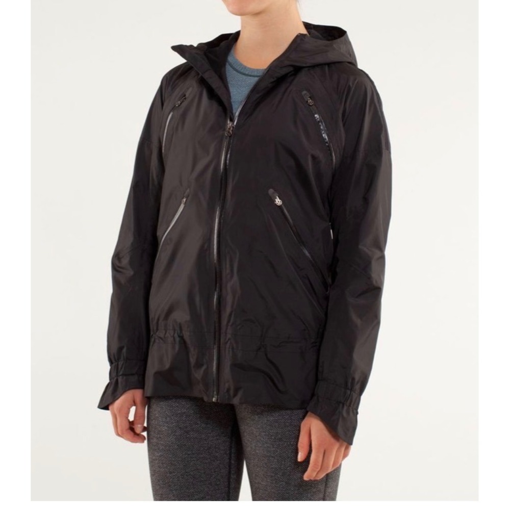 Lululemon Make It Rain Running Jacket Black Hooded Zip Windbreaker Size 4